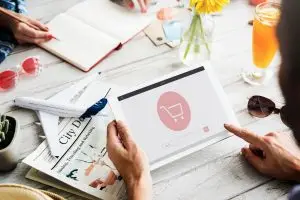 Image for article: Aturan baru pemerintah Tiongkok membatasi barang palsu di e-commerce