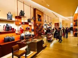 Image for article: Belajar Dari Giatnya Louis Vuitton dan Alibaba Melawan Pemalsuan