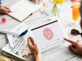 Image for article: Aturan baru pemerintah Tiongkok membatasi barang palsu di e-commerce