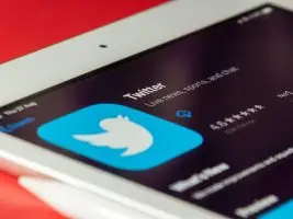 Image for article: Twitter Blue dan risiko keamanan merek di media sosial